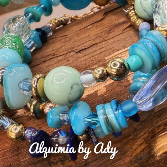 BEAUTIFUL TURQUOISE BEADS BRACELET LAYERED - Picture 1 of 2